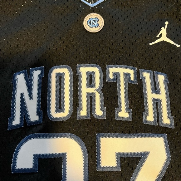 COPY - Michael Jordan UNC Jersey - Picture 8 of 11